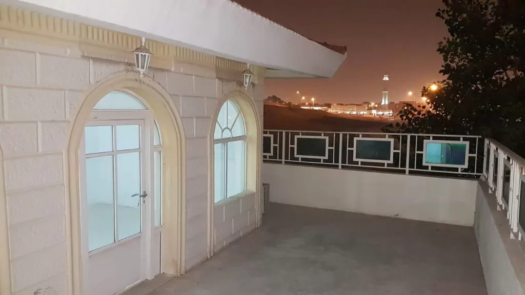Résidentiel Propriété prête 2 chambres U / f Appartement  a louer au Al-Sadd , Doha #8888 - 1  image 