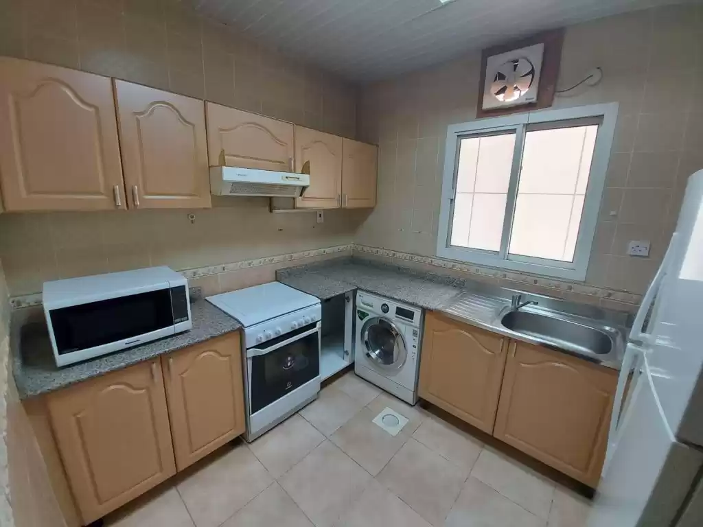Residential Ready Property 2 Bedrooms F/F Apartment  for rent in Al Sadd , Doha #8902 - 1  image 