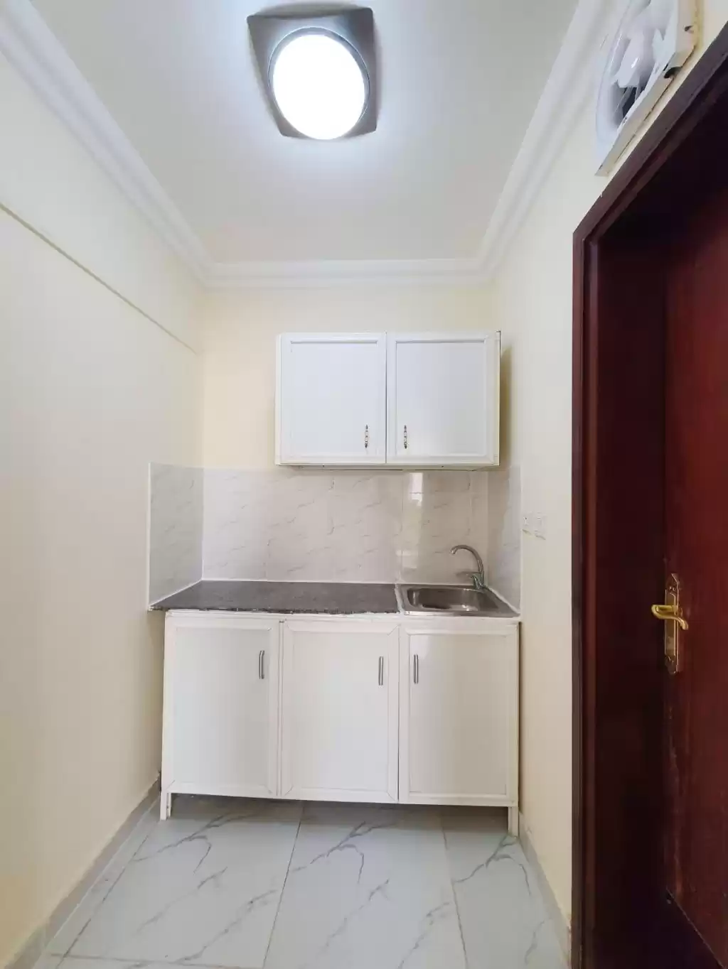 Residential Ready Property Studio U/F Apartment  for rent in Doha #8905 - 1  image 