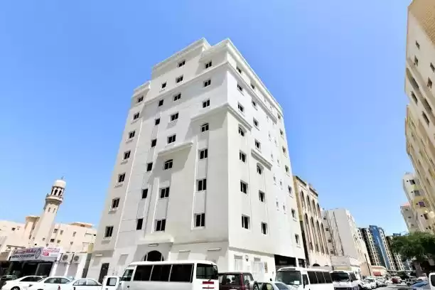 Жилой Готовая недвижимость 2 спальни Н/Ф Квартира  в аренду в Аль-Садд , Доха #8907 - 1  image 