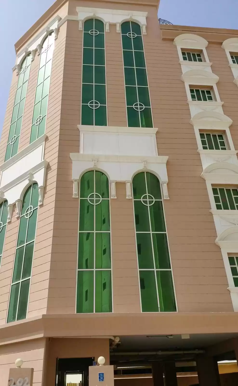Residential Ready Property 2 Bedrooms U/F Apartment  for rent in Al Sadd , Doha #8968 - 1  image 