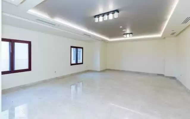 yerleşim Hazır Mülk 3 yatak odası F/F Apartman  kiralık içinde Al Sadd , Doha #8972 - 1  image 