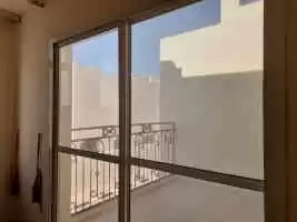 Жилой Готовая недвижимость 4 спальни Ж/Ж Вилла в комплексе  в аренду в Аль-Садд , Доха #9304 - 1  image 