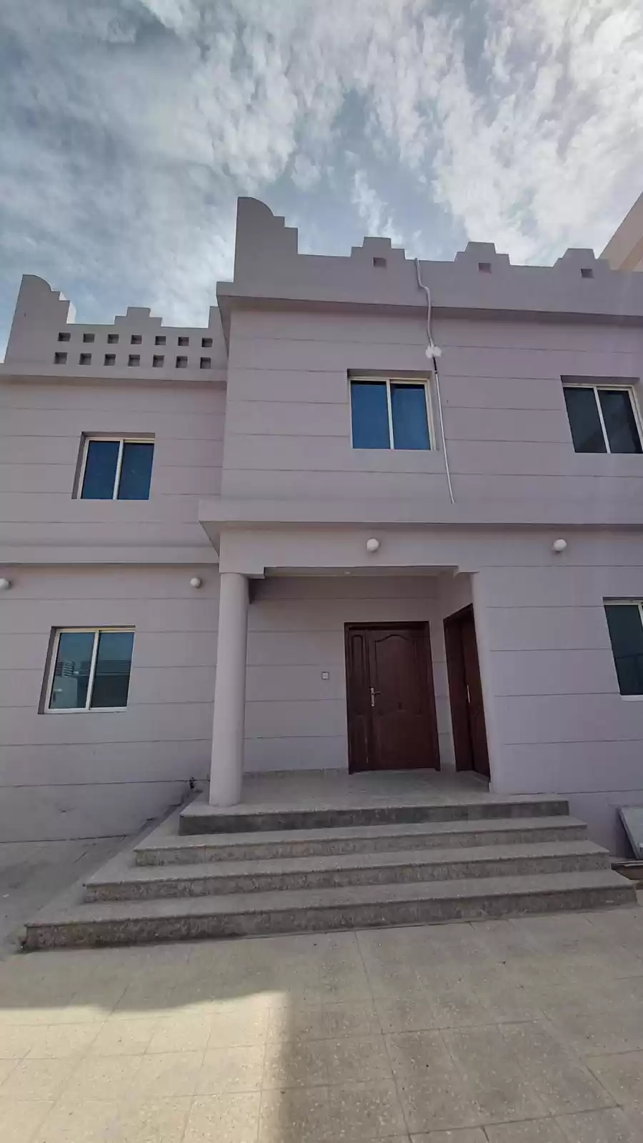 Residential Ready Property Studio U/F Apartment  for rent in Al Sadd , Doha #9322 - 1  image 