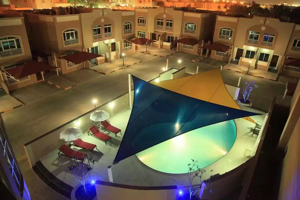 Résidentiel Propriété prête 5 chambres U / f Villa à Compound  a louer au Al-Sadd , Doha #9324 - 1  image 