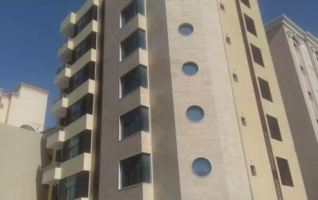 Résidentiel Propriété prête 2 chambres S / F Appartement  a louer au Al-Sadd , Doha #9360 - 1  image 