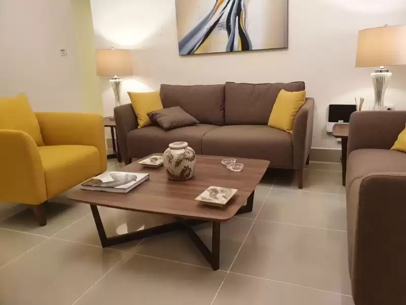 Résidentiel Propriété prête 3 chambres F / F Appartement  a louer au Doha #9477 - 1  image 