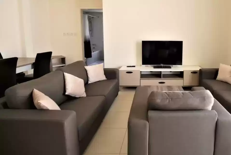 Residential Ready Property 1 Bedroom F/F Apartment  for rent in Al Sadd , Doha #9553 - 1  image 