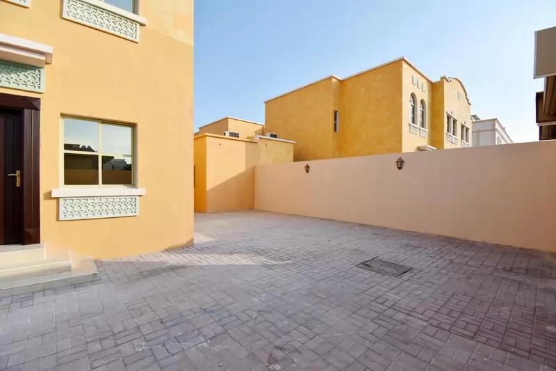 Жилой Готовая недвижимость 6 спален Н/Ф Отдельная вилла  в аренду в Аль-Садд , Доха #9588 - 1  image 