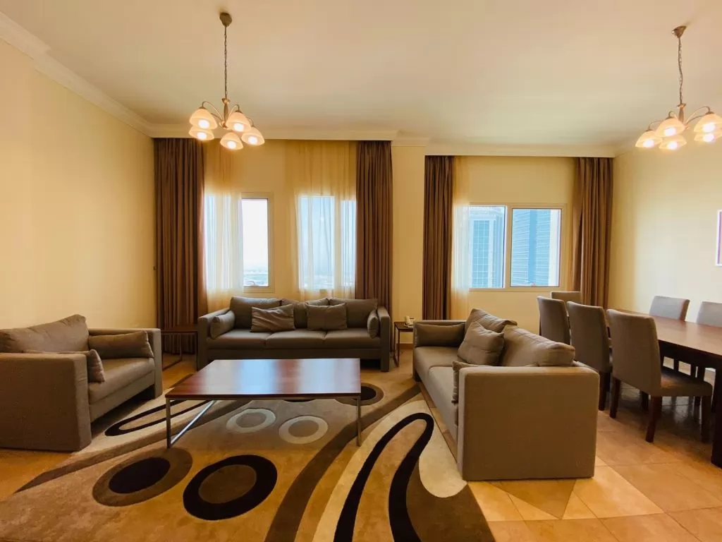 Wohn Klaar eigendom 3 Schlafzimmer F/F Wohnung  zu vermieten in Al Sadd , Doha #9591 - 1  image 