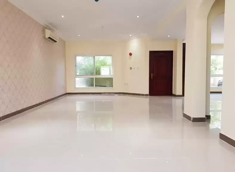 Жилой Готовая недвижимость 4 спальни Н/Ф Вилла в комплексе  в аренду в Аль-Садд , Доха #9659 - 1  image 