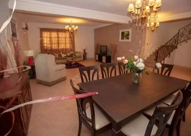Residencial Listo Propiedad 3 dormitorios F / F Compuesto  alquiler en al-sad , Doha #9665 - 1  image 