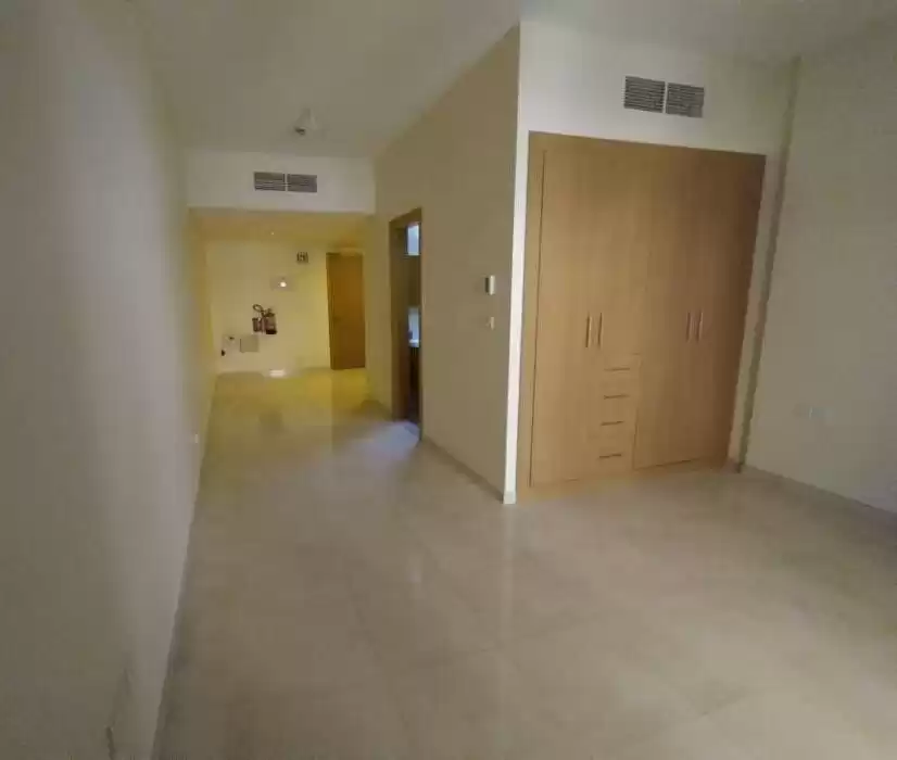 Residential Ready Property 1 Bedroom U/F Apartment  for rent in Al Sadd , Doha #9670 - 1  image 