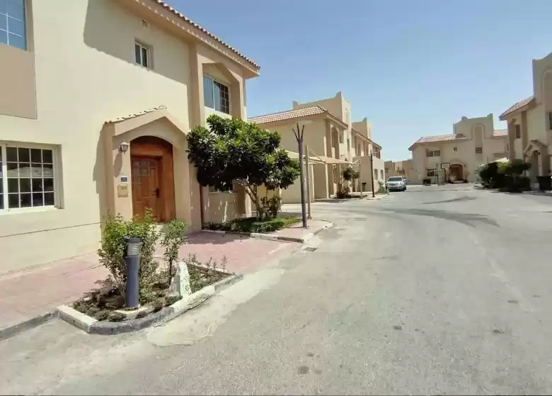 住宅 就绪物业 5+女仆卧室 U/F 化合物  出租 在 萨德 , 多哈 #9766 - 1  image 