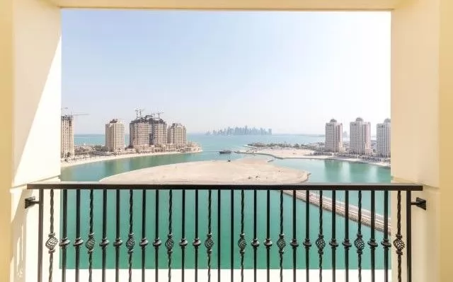 Жилой Готовая недвижимость Студия Ж/Ж Квартира  в аренду в Аль-Садд , Доха #9777 - 1  image 
