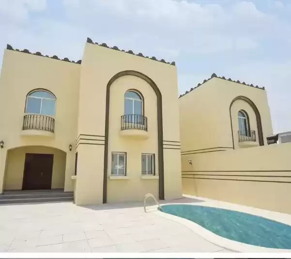 Residential Ready Property 6+maid Bedrooms U/F Standalone Villa  for sale in Al Sadd , Doha #9908 - 1  image 
