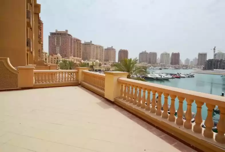 Residencial Listo Propiedad 4 habitaciones S / F Casa de pueblo  venta en al-sad , Doha #9917 - 1  image 