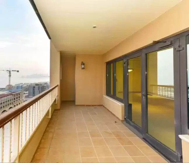 Résidentiel Propriété prête 2 chambres S / F Appartement  à vendre au Al-Sadd , Doha #9993 - 1  image 