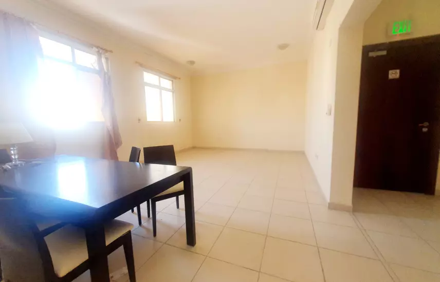 Résidentiel Propriété prête 3 chambres S / F Appartement  a louer au Al-Sadd , Doha #9999 - 1  image 